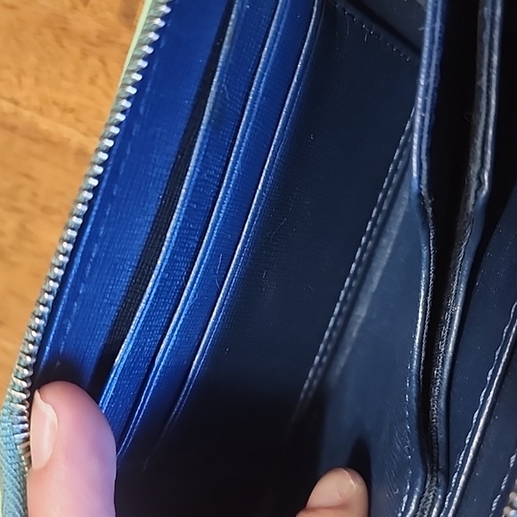 Fossil Mint Green wristlet - Picture 15 of 16